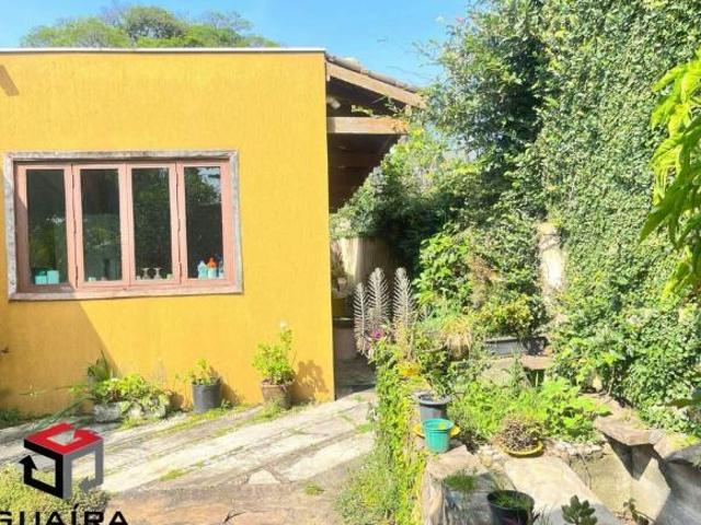 Casa em Campo Belo com 980m²