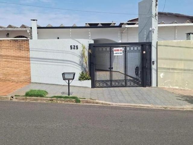 Casa em Cascata, Marília/SP de 183m² 3 quartos à venda por R$ 390.000,00