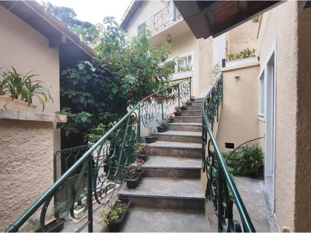 Casa Em Carlos Guinle, Teresópolis/rj de 66 m² 1 Quartos Para Locação R$2.500,00/mes