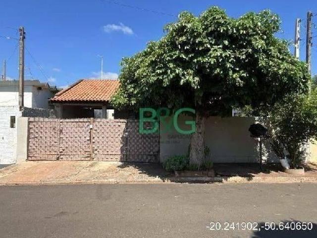Casa em Centro, Urânia/SP de 60m² 3 quartos à venda por R$ 175.261,43