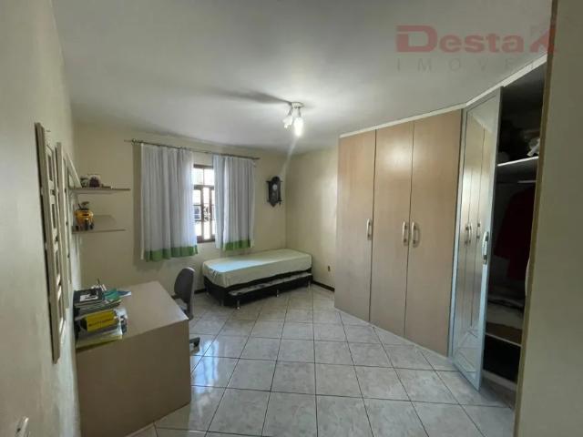 Casa em Centro Biguaçu