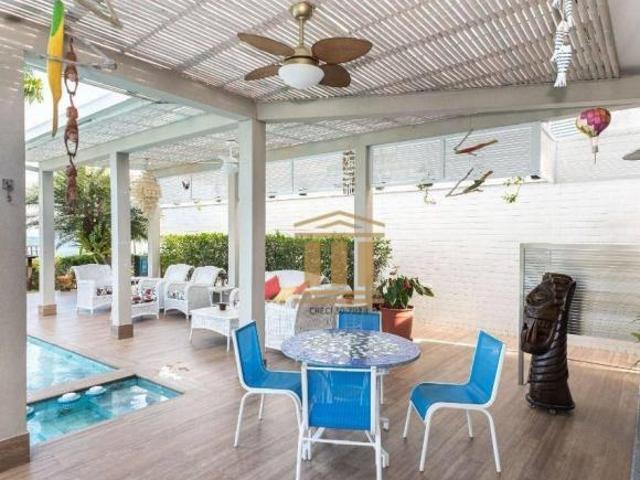 Casa em Centro, Caraguatatuba/SP de 600m² 8 quartos à venda por R$ 33.000.000,01