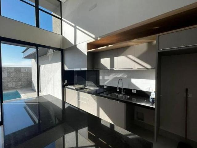 Casa em Centro, Marília/SP de 300m² 3 quartos à venda por R$ 1.650.000,00