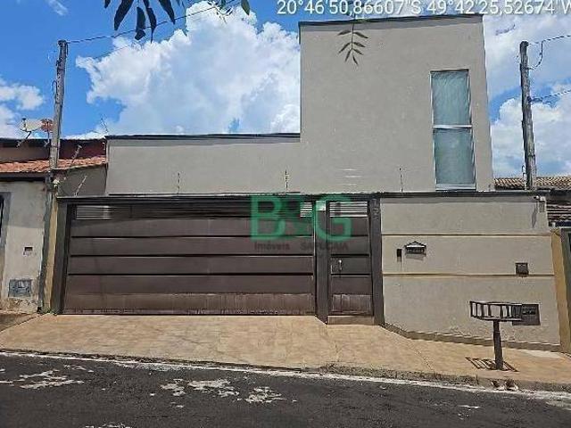 Casa em Centro, Monte Aprazível/SP de 192m² 3 quartos à venda por R$ 350.941,95
