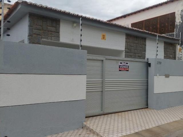 Casa em Centro, Patos/PB de 193m² 3 quartos à venda por R$ 389.000,00