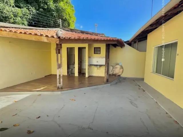 Casa em condomínio fechado à venda — madrid residence