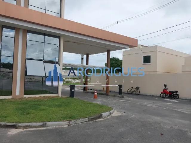 Casa em Condomínio à Venda em Nova Abrantes, Camaçari BA: 2 quartos, 1 suíte, 1 sala, 2 banheiros, 2