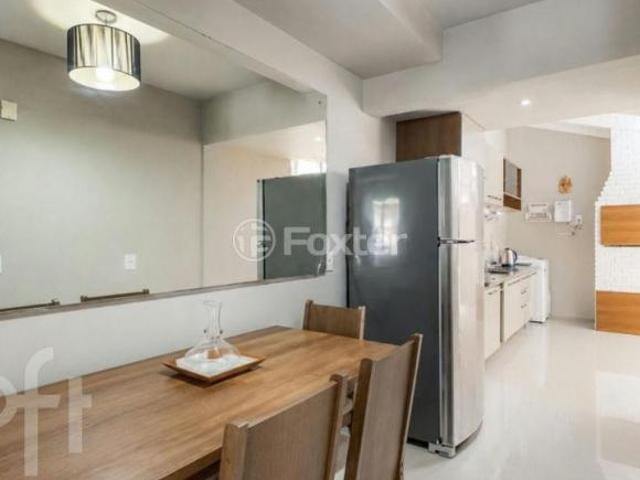 Casa em Condomínio, 3 dormitórios, 89.8 m², em Humaitá