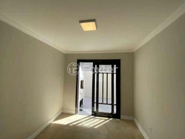 Casa em Condomínio, 3 dormitórios, 121 m², em Santa Fé