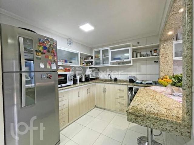 Casa em Condomínio, 3 dormitórios, 198 m², em Sarandi