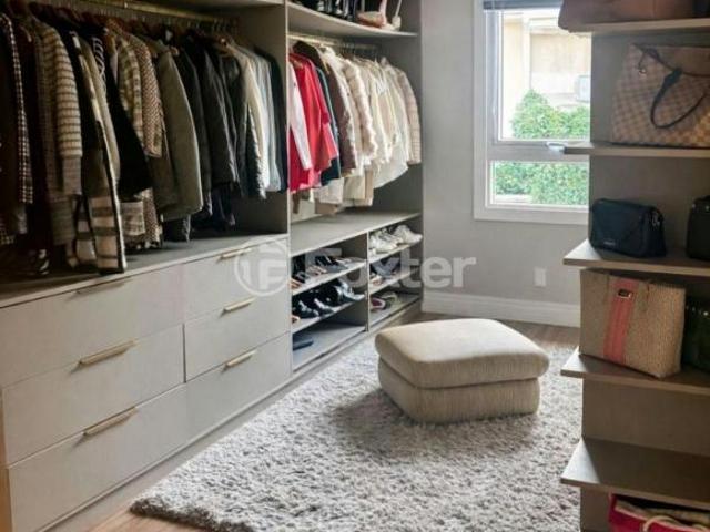 Casa em Condomínio, 3 dormitórios, 200 m², em Vila Nova