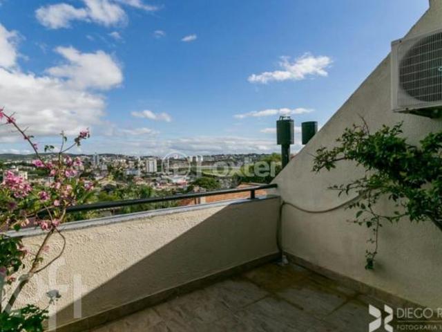 Casa em Condomínio, 3 dormitórios, 208.21 m², em Cristal