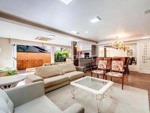 Casa em Condomínio, 3 dormitórios, 212.35 m², em Jardim Carvalho
