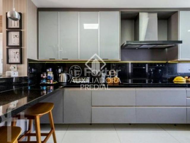 Casa em Condomínio, 3 dormitórios, 218.33 m², em Jardim Carvalho