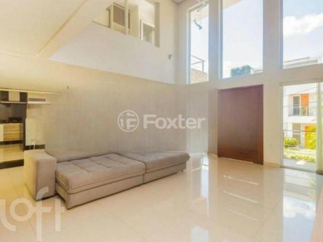 Casa em Condomínio, 3 dormitórios, 397 m², em Lomba do Pinheiro