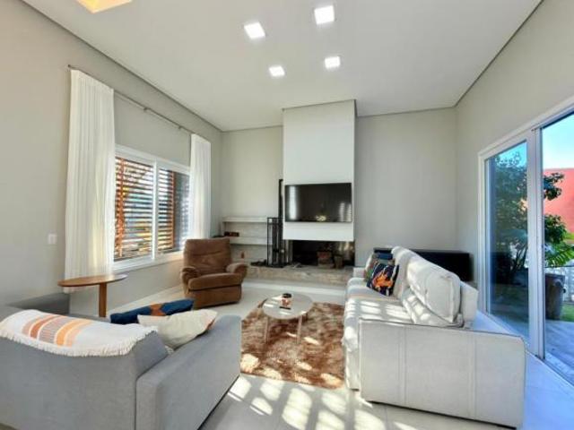 Casa em Condominio 3 dormitorios Bairro Zona Nova