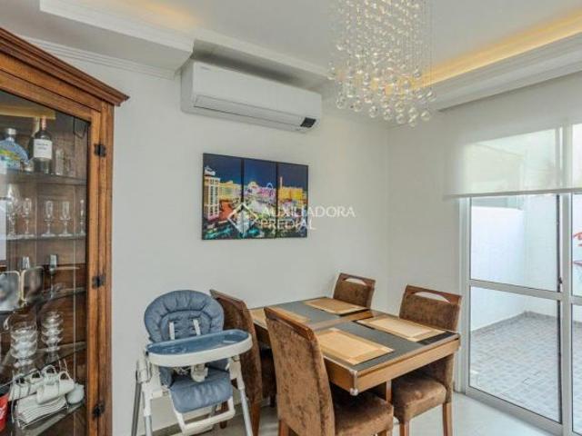 Casa em condomínio 3 dormitórios no Bairro Moinhos de Vento Canoas/RS
