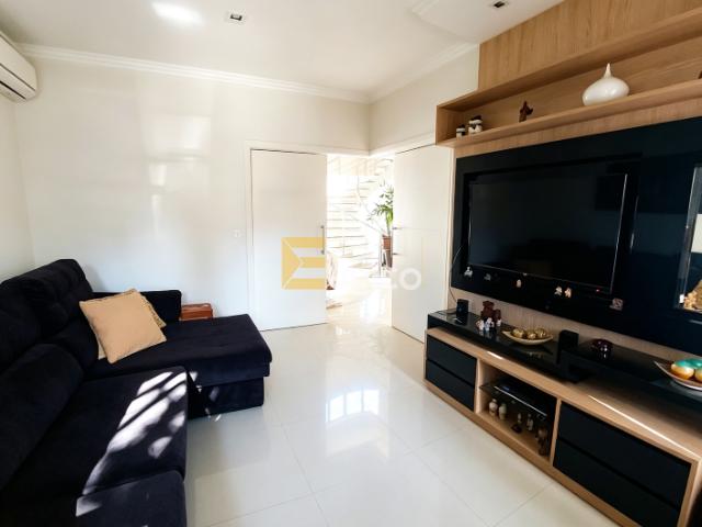 Casa em Condomínio 3 Quartos Ibiti Royal Park 412m²
