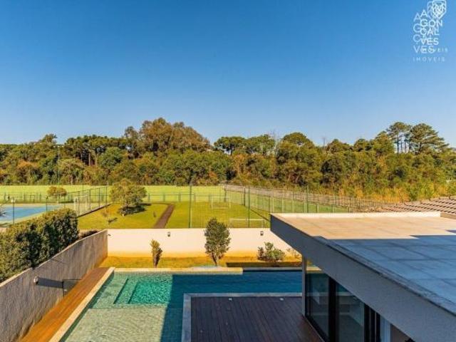 Casa em Condomínio, 04 Suítes, 06 Vagas, Piscina Aquecida, Tanguá, Curitiba