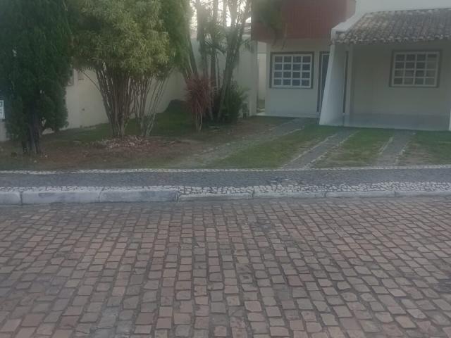 Casa em Condomínio