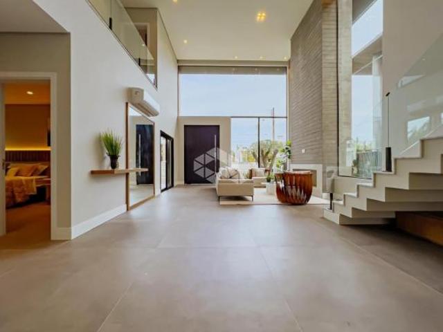 Casa em condomínio 240m², 5 dormitórios, Velas da Marina