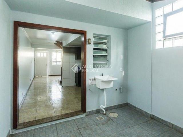 Casa em condomínio 2 quartos no bairro Sarandi