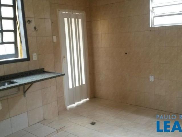 Casa Em Condomínio