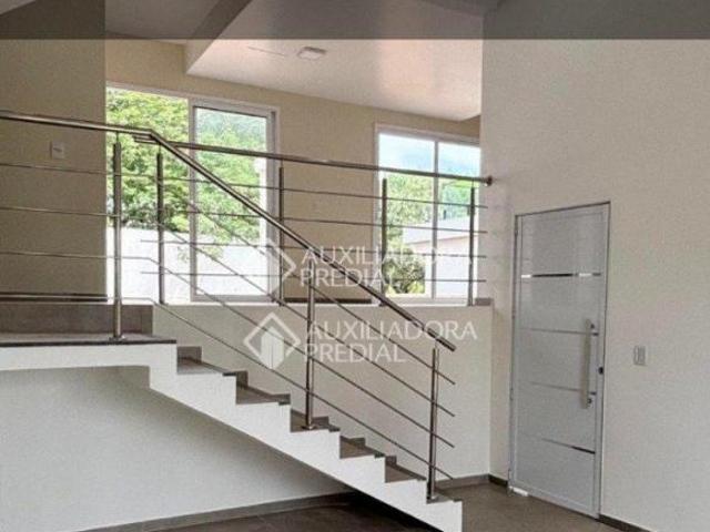 Casa em condomínio