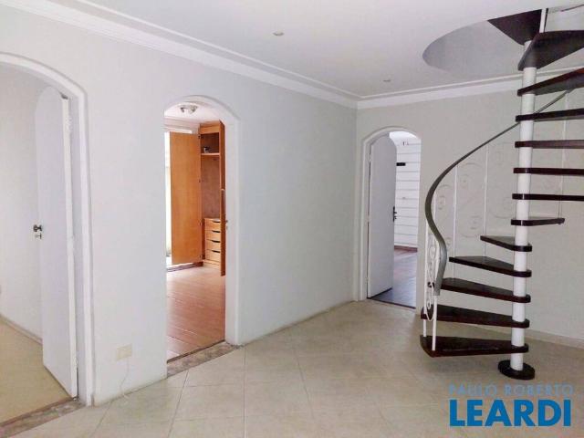 Casa Em Condomínio
