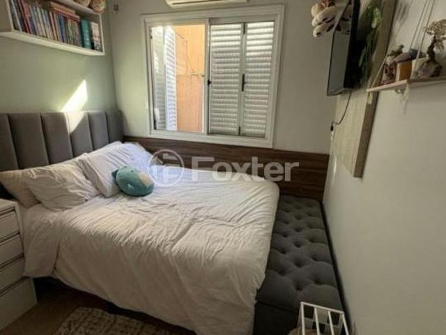 Casa em Condomínio, 4 dormitórios, 90.41 m², em Centro