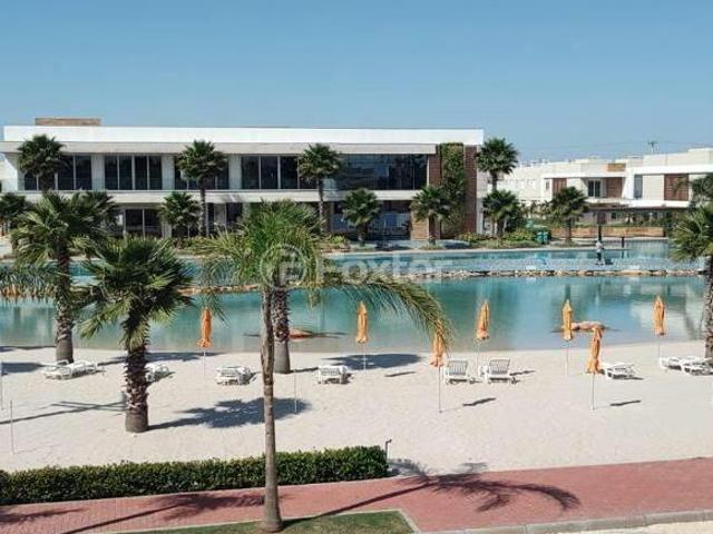 Casa em Condomínio, 4 dormitórios, 151.78 m², em Centro