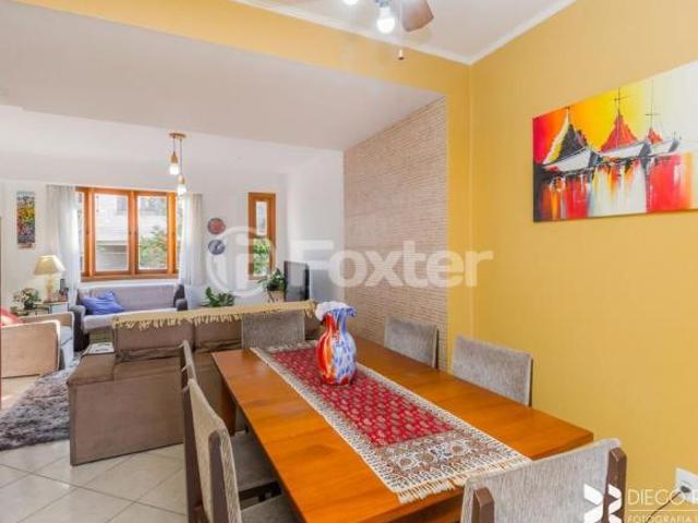 Casa em Condomínio, 4 dormitórios, 204.81 m², em Cristal
