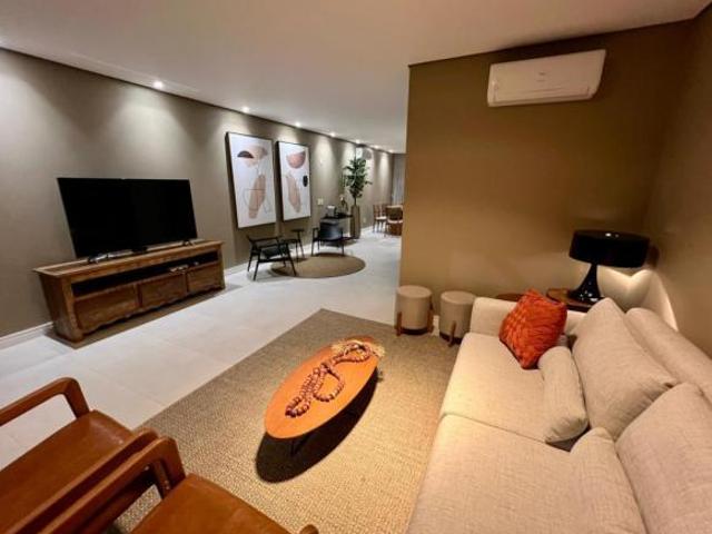 Casa em Condominio 4 dormitorios Bairro