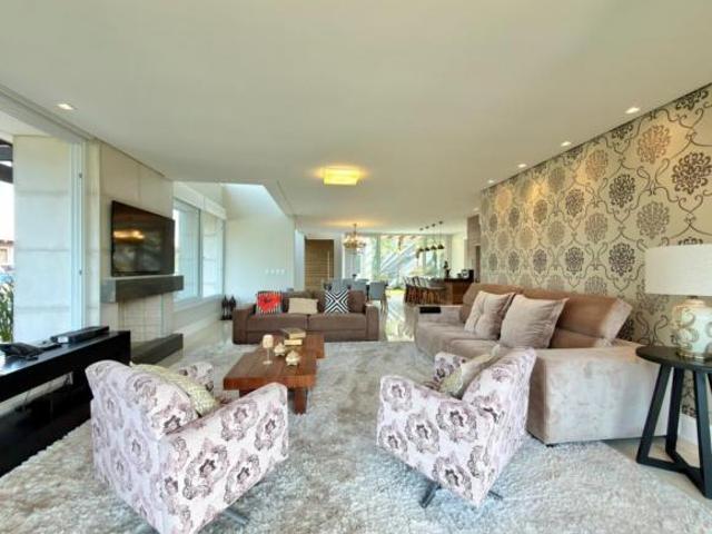 Casa em Condominio 4 dormitorios Bairro Zona Nova