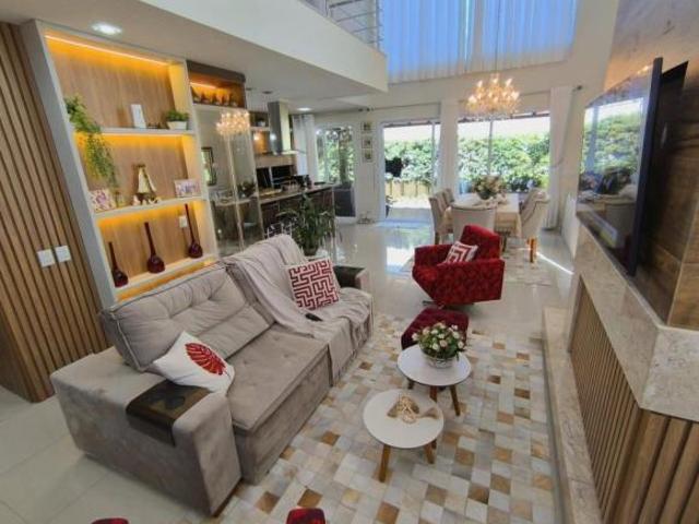Casa em Condominio 4 Dormitórios Bairro Zona Nova