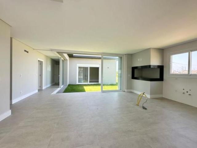 Casa em Condominio 4 dormitorios Bairro Zona Nova