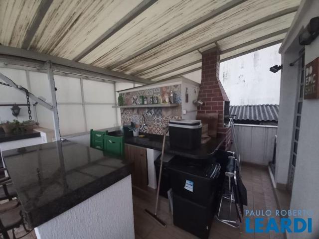 Casa Em Condomínio