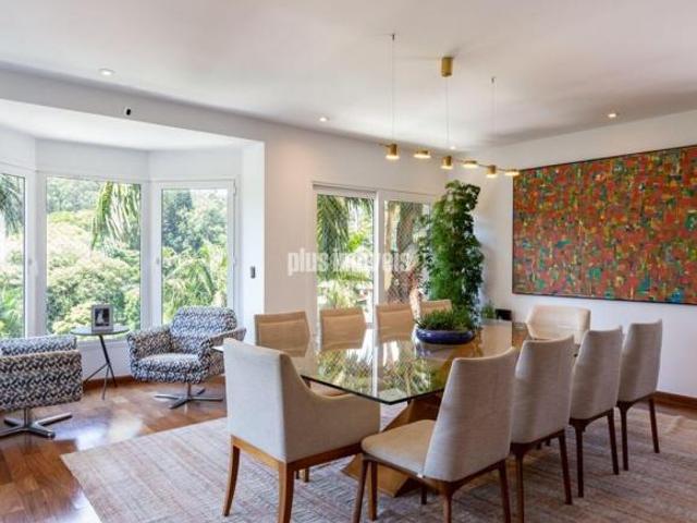 CASA EM CONDOMÍNIO 530,0M²AC 513,0M²ÁREA DE TERRENO 3 SUÍTES, 3 GAR PISCINA CHURRASQUEIRA