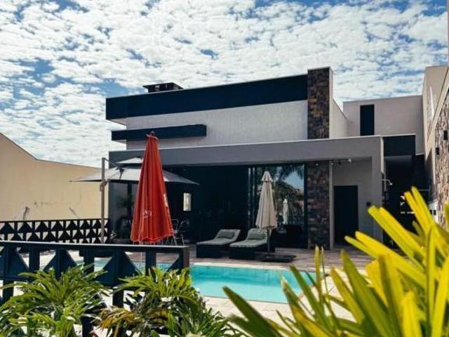 Casa em Condomínio