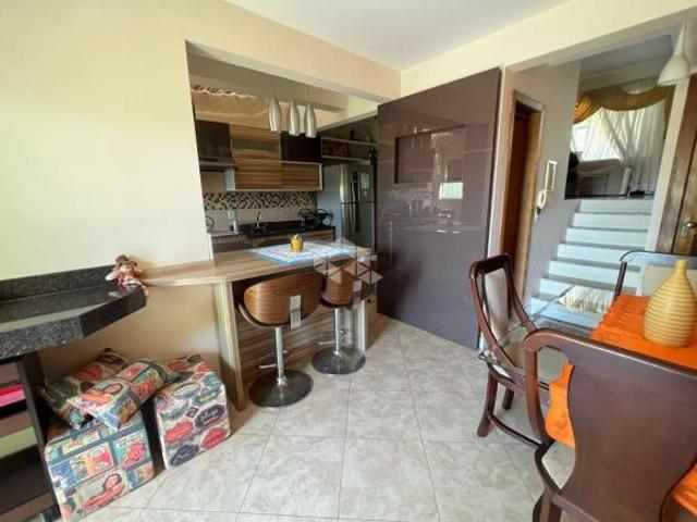 Casa em Condomínio com entrada individual, sem custo condominial, bairro Tristeza