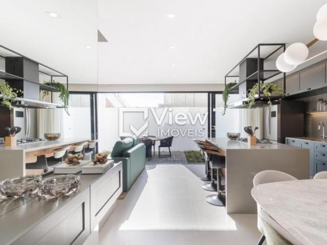 Casa em condomínio com total segurança + bosque pr