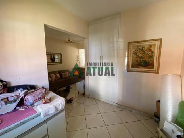Casa em condomínio com 03 quartos sendo 01 suíte na região oeste de Londrina