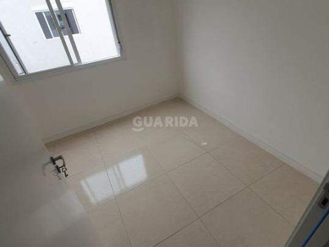 Casa em condomínio com 2 dormitórios e 1 vaga de garagem no bairro Vila Nova COD: 21975
