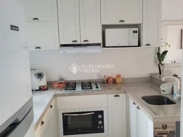 Casa em Condomínio com 2 quartos e 110m² para alugar em Igara, Canoas