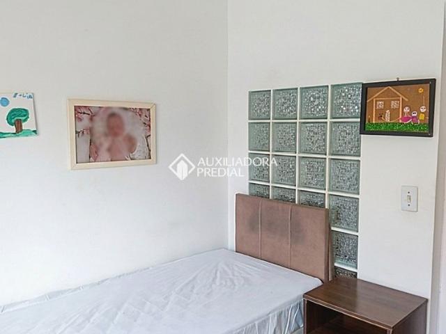Casa em Condomínio com 2 quartos e 61m² para alugar em Jardim do Salso, Porto Alegre