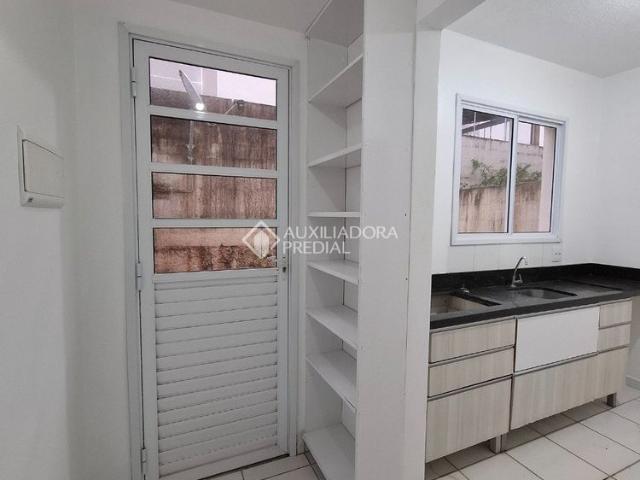 Casa em Condomínio com 2 quartos e 56m² para alugar em Canudos, Novo Hamburgo