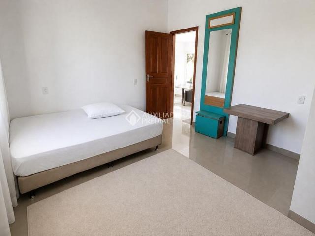 Casa em Condomínio com 2 quartos e 90m² para alugar em Lagoa da Conceição, Florianópolis