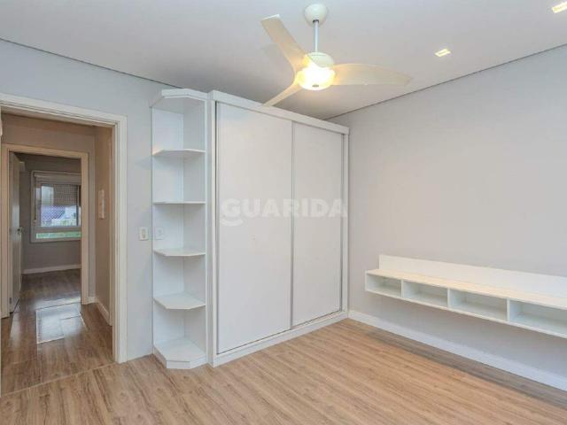 Casa em condomínio com 3 dormitórios, sendo 1 suíte e 2 vagas de garagem no bairro Hípica COD: 25515