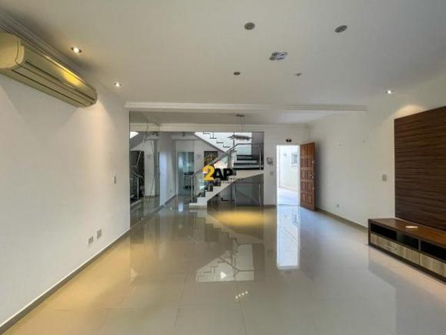 Casa em condominio com 3 suítes e 2 vagas no Jardim Londrina, São Paulo SP Imp