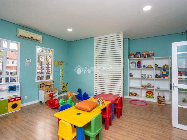 Casa em Condomínio com 3 quartos e 157m² para alugar em Sarandi, Porto Alegre